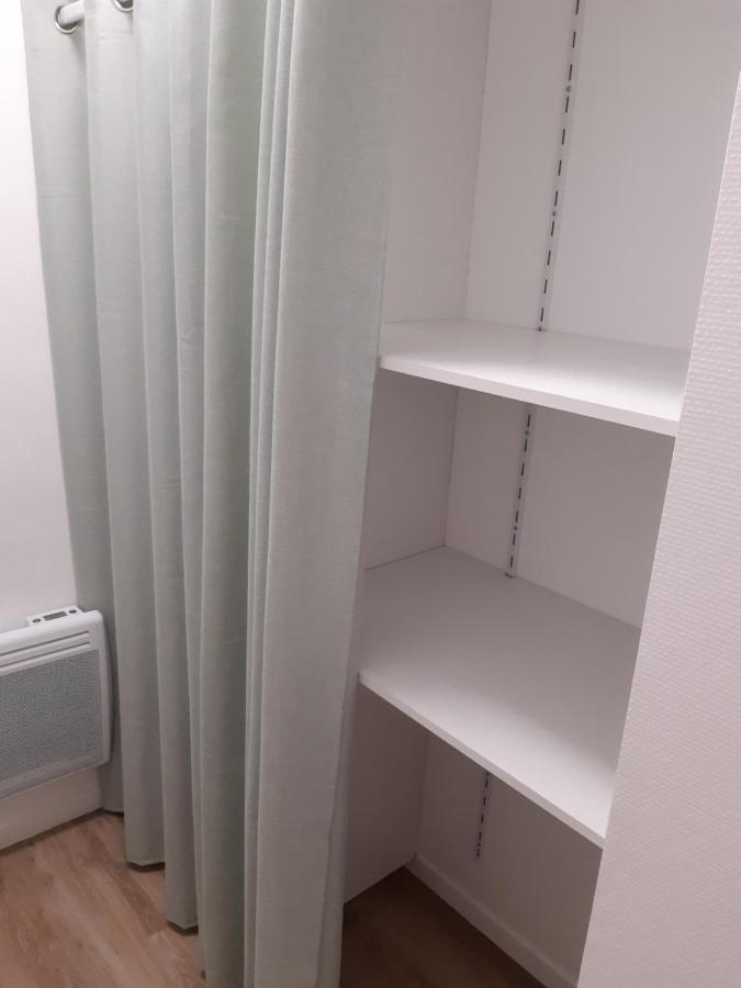 Apartamento Studio Hyper Centre Avec Balcon Châteauroux Exterior foto