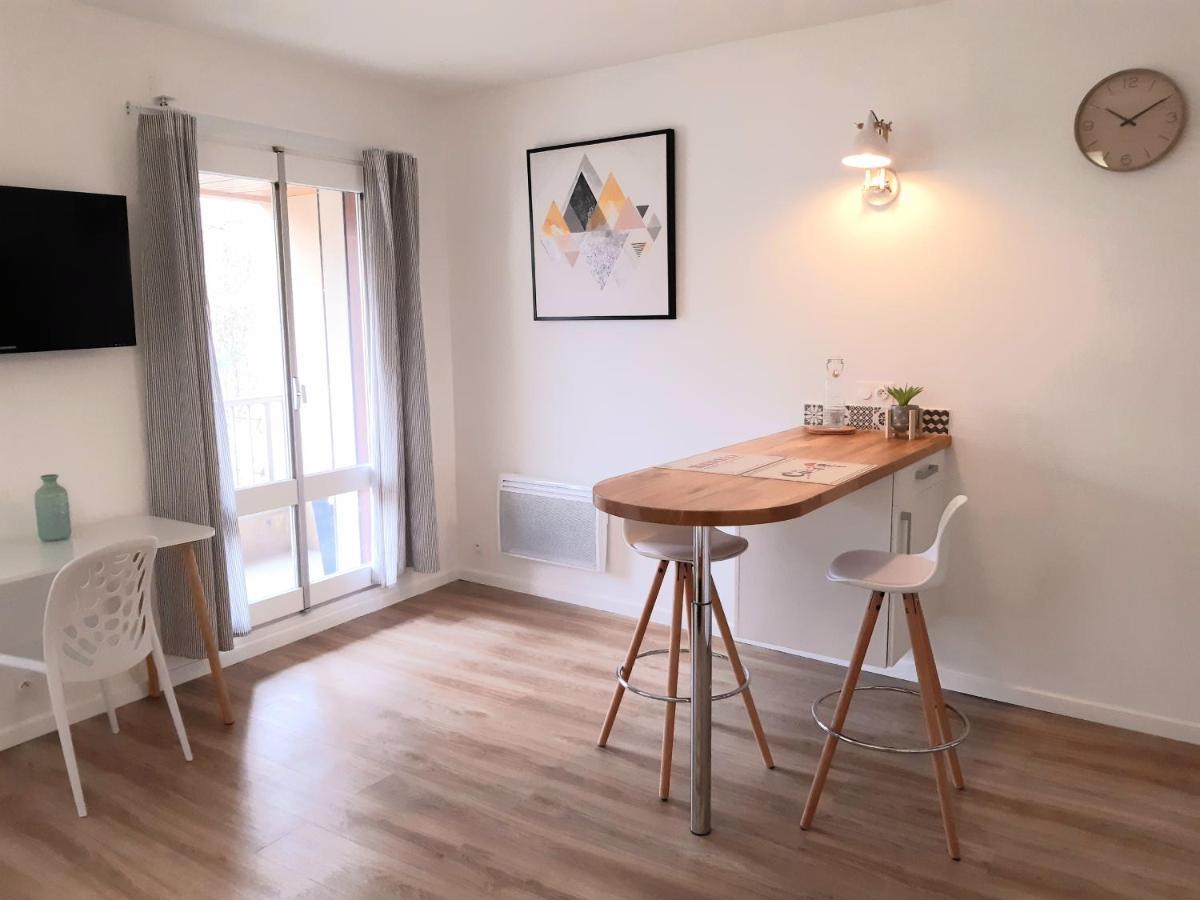Apartamento Studio Hyper Centre Avec Balcon Châteauroux Exterior foto